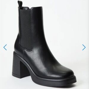 Shoe Dazzle -Payson Chelsea Bootie